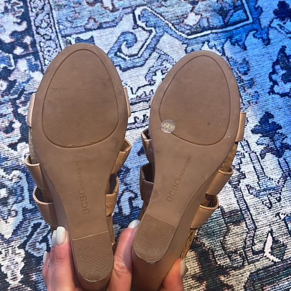 BCBG Summer Wedges - Picture 4 of 4